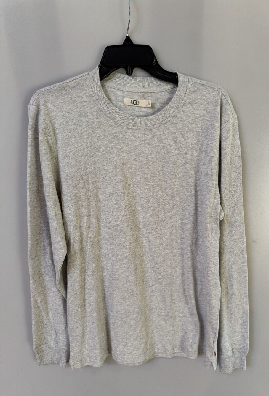 UGG Men’s Gray Long Sleeve T-Shirt Size Small